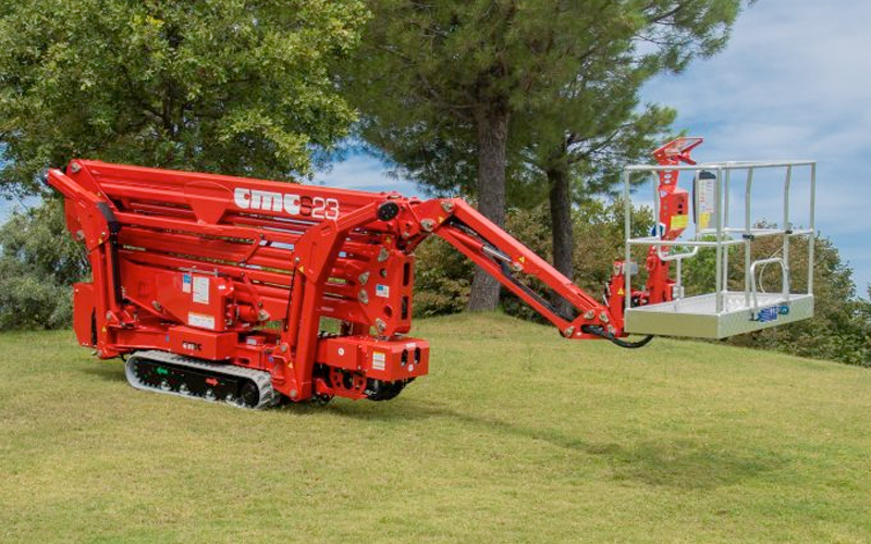 CMC S23 - Nacelle araignée élévatrice articulée et télescopique sur chenilles d’une hauteur de travail de 23m et une portée latérale de 12,40m